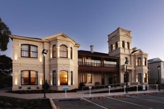 Regis Hillcrest